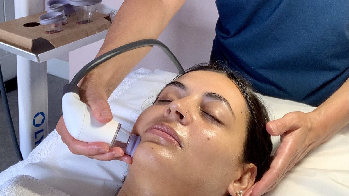 LymphaTouch facial treatment being given by chartered physiotherapist Kim Pedrick in Thame, Oxfordshire